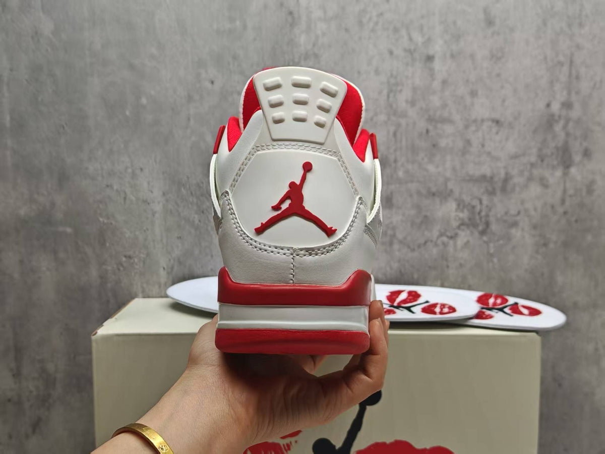 Air Jordan 4 Retro Valentine's Day – Sierra Red