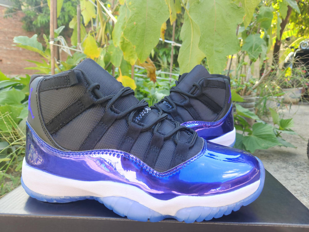 Air Jordan 11 Black & Blue
