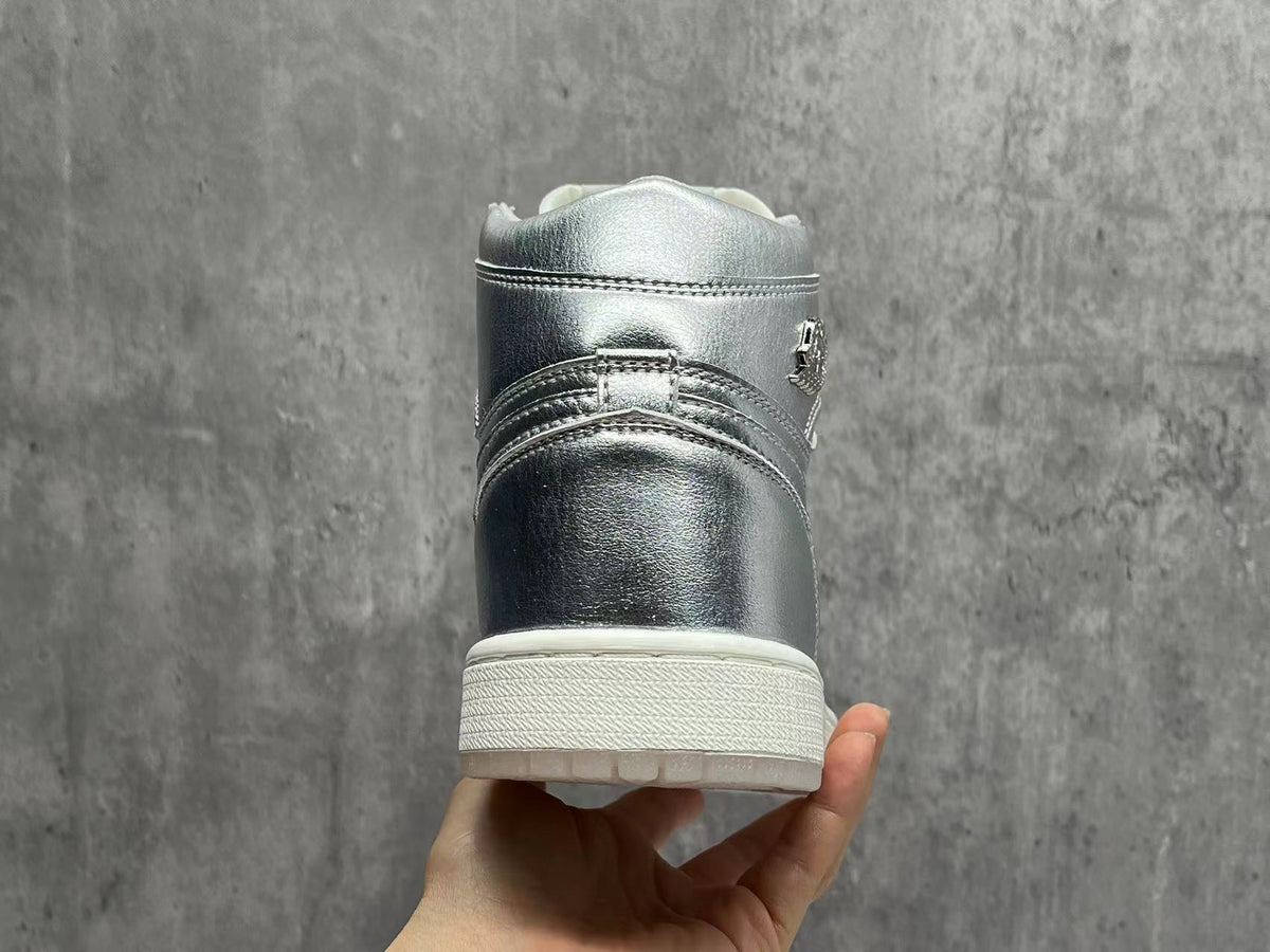 Air Jordan 1 Metallic Silver
